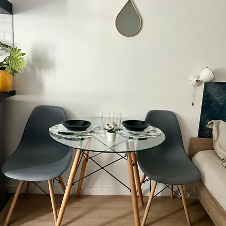 Rio - Confortable Avec Jardin D'ete I Proche Gare Et Centre Châtellerault